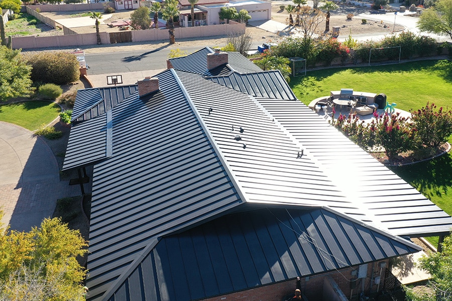 Finding the Right Roofing Contractor for Your Roof Replacement